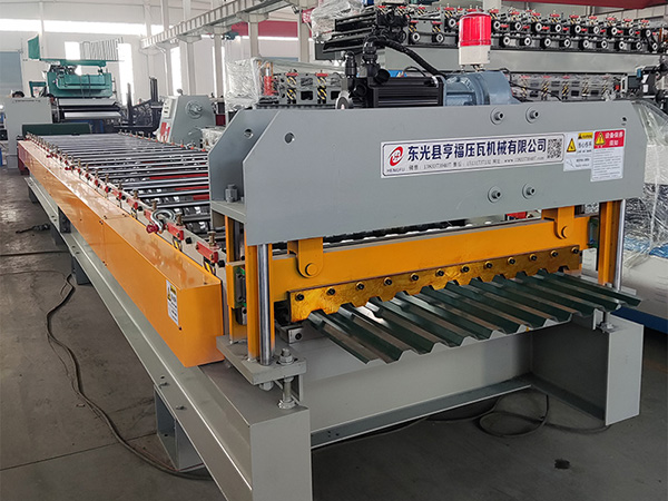 High-speed Metal Roofing Machine