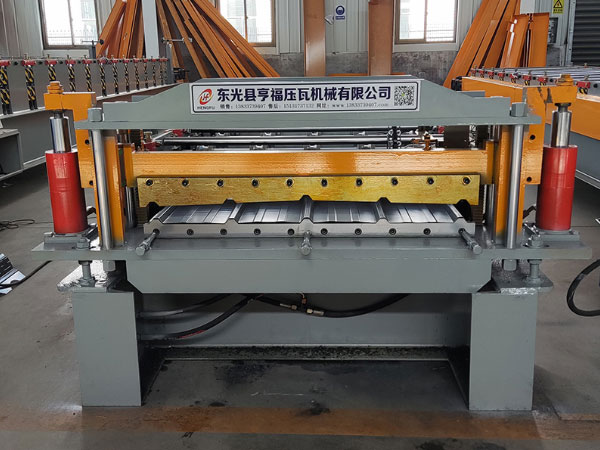 High-working Metal Roofing Machine