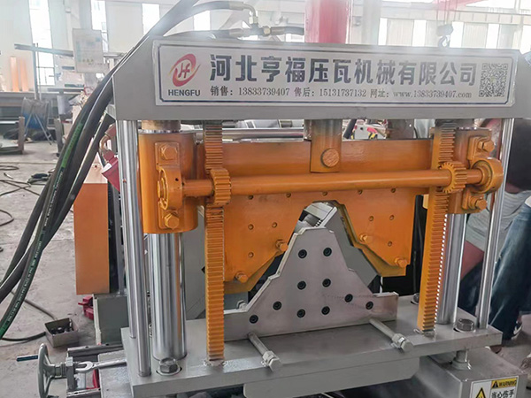 Square Ridge Tile Machine