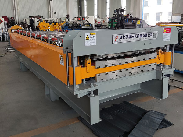 High-speed Metal Roofing Machine