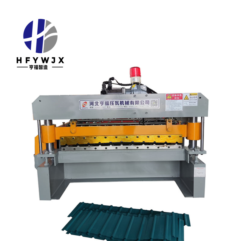 <b>828 Roll Forming Machine</b>